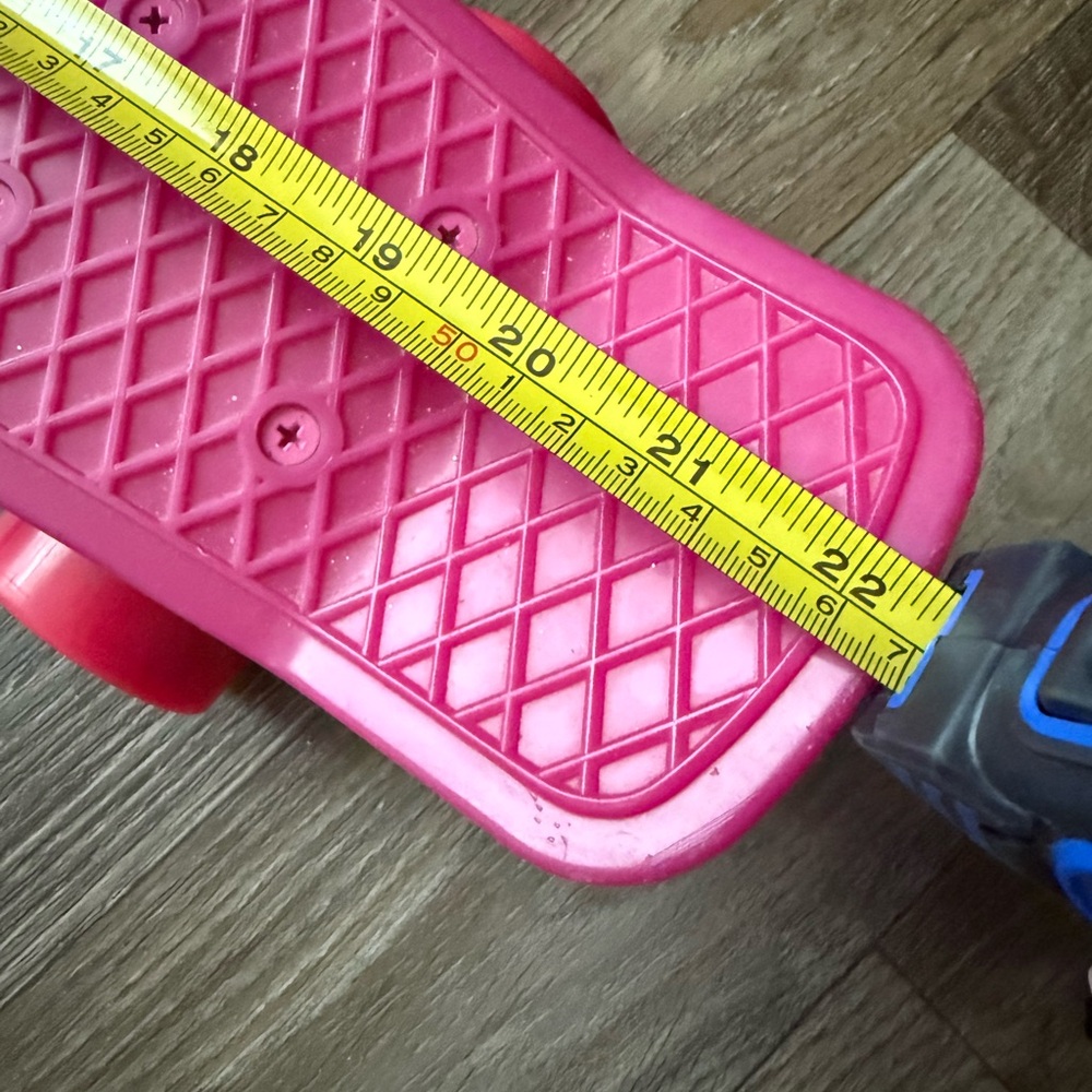 Pink Penny Skateboard - Picture 5 of 5